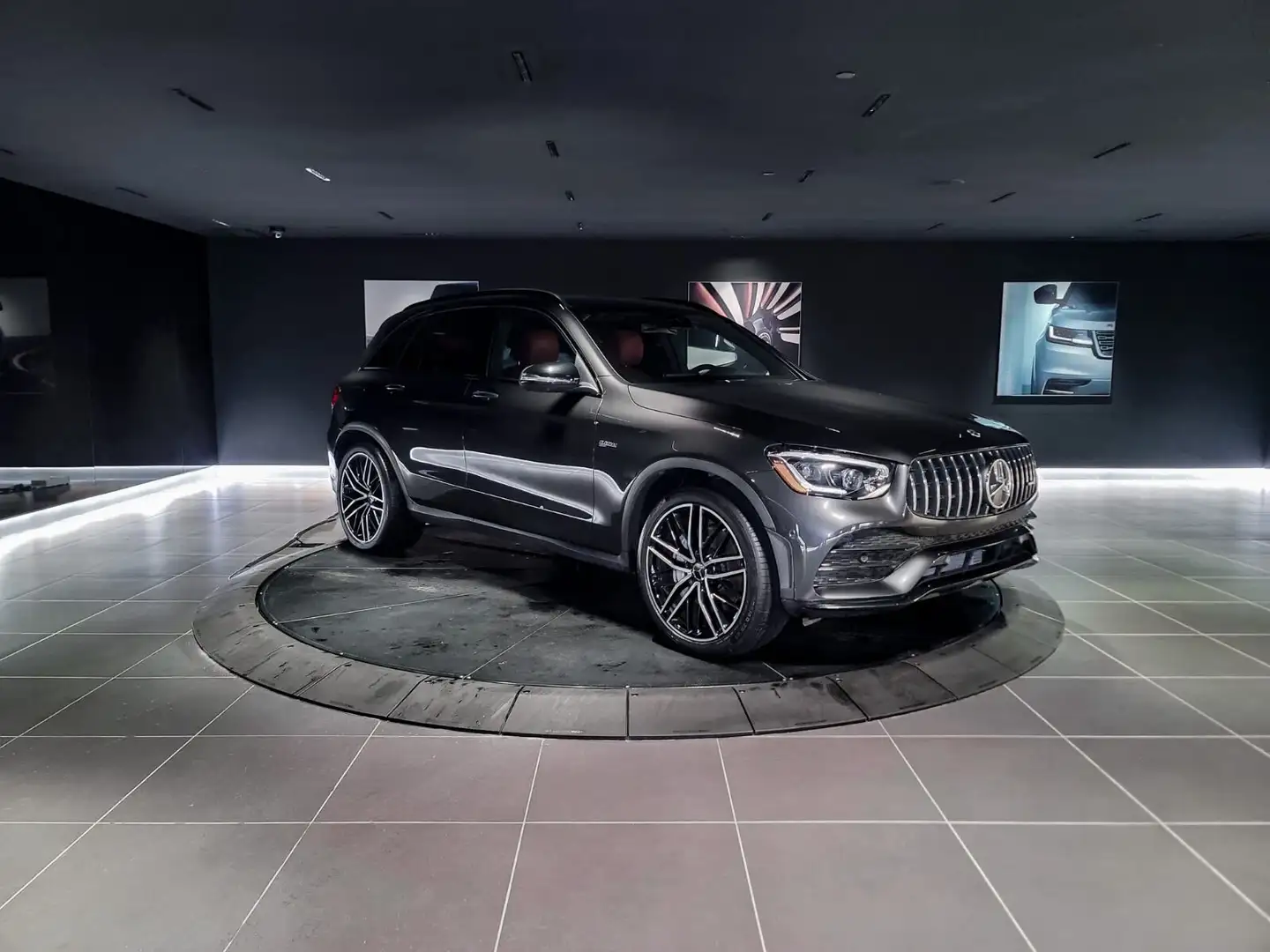 2024 Benz GLC — photo 1