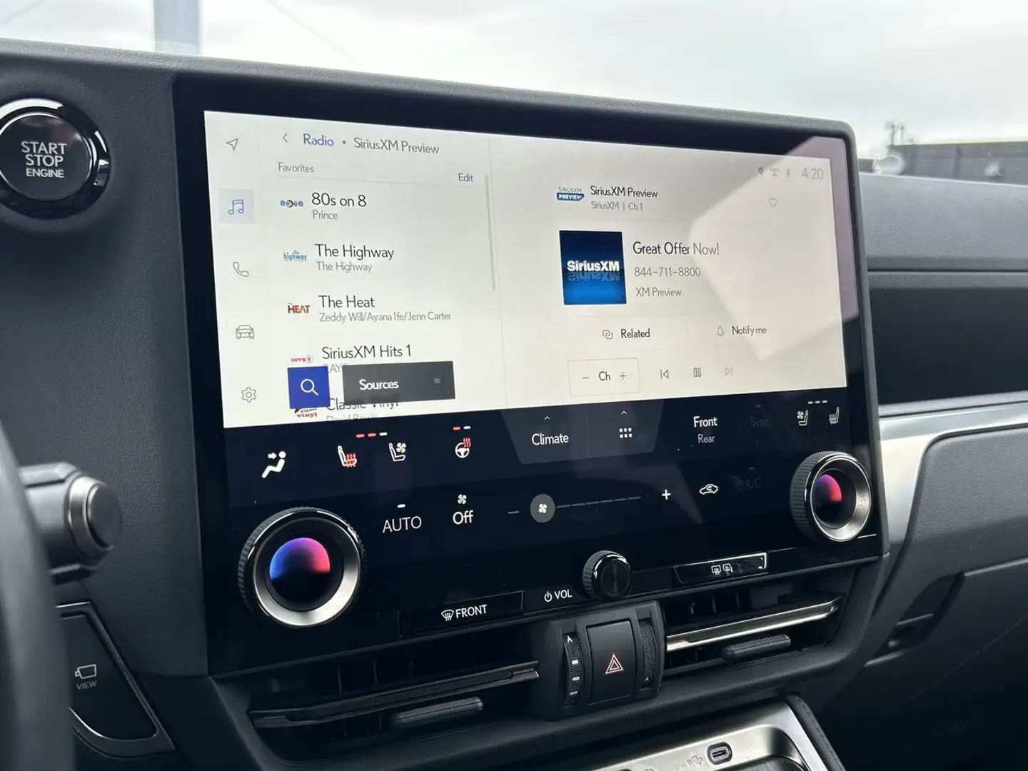 2025 Lexus GX — photo 5