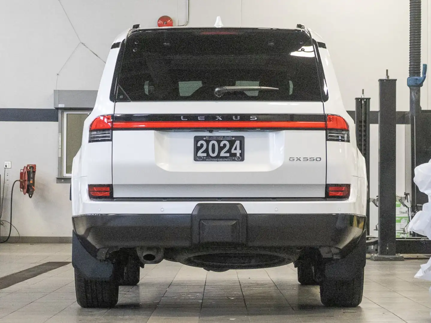 2026 Lexus  GX — photo 5